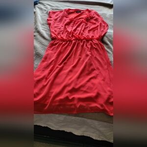 New Saks Sheer chiffon dress with flower detail along the scoop neck line